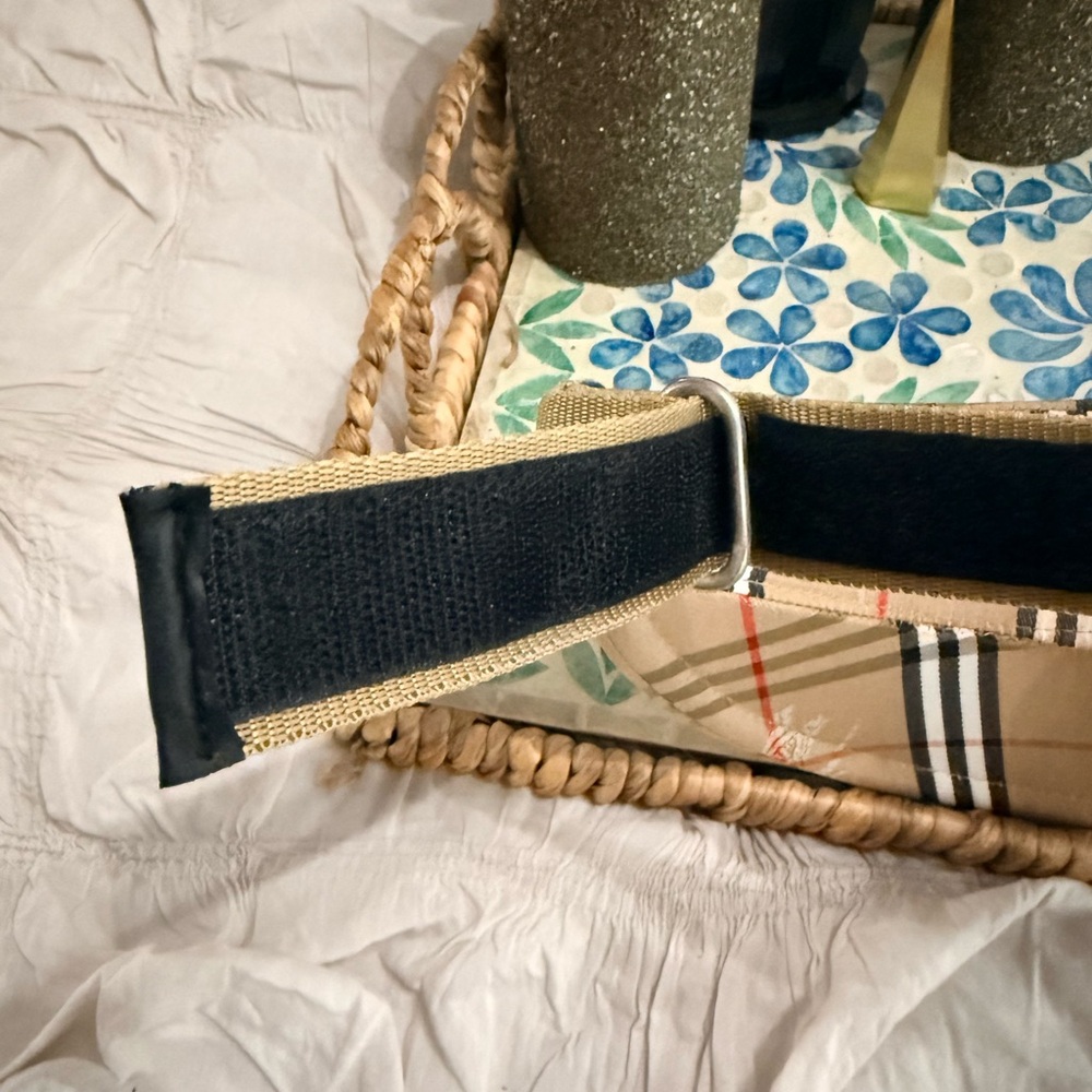 Burberry Tan Plaid Visor - Picture 10 of 10